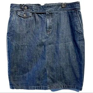 Gorgeous Like New Ralph Lauren Denim Skirt